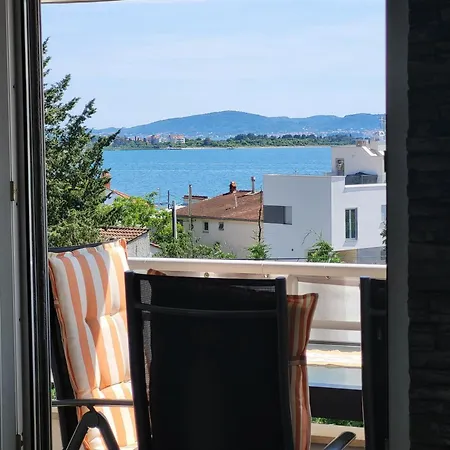 Sun & Sea Apartment