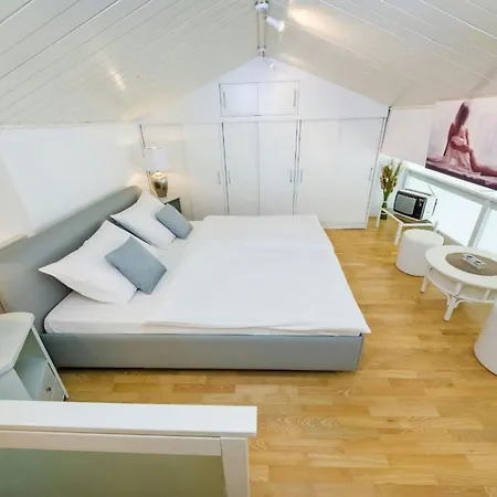 Sun & Sea Apartment *